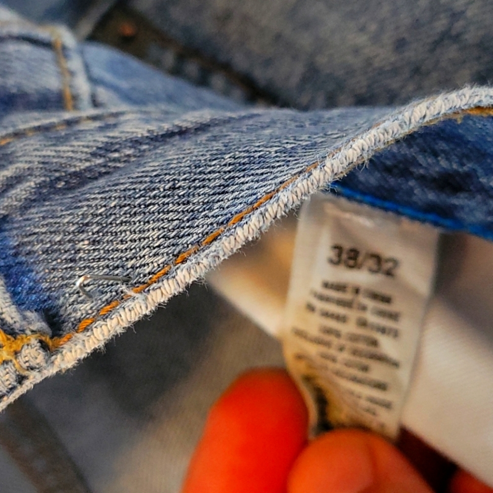 38 x 32 American eagle